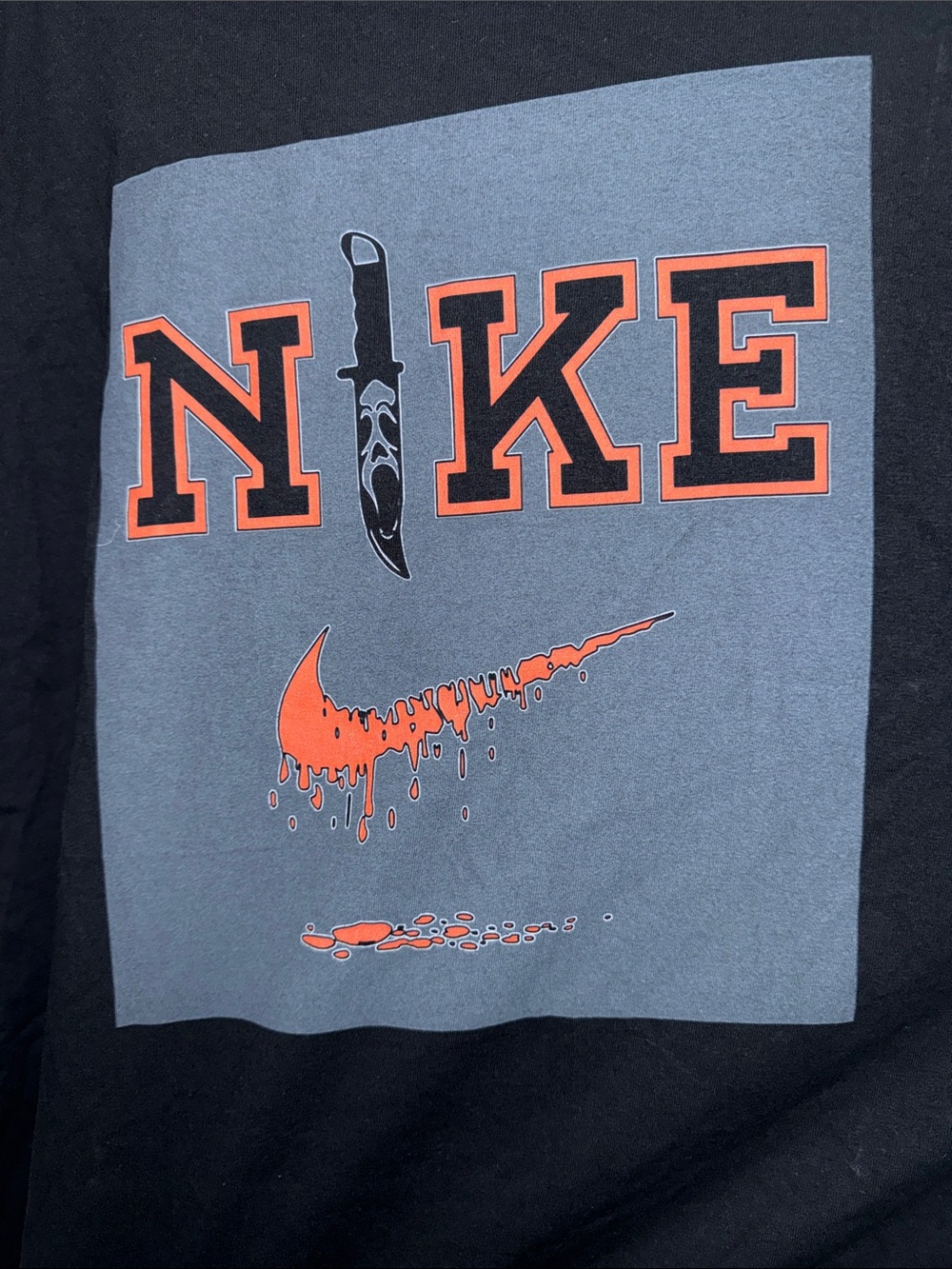 Gildan Horror Nike print, Black Short-Sleeve Tee with RedGraphic - Picture 3 of 6